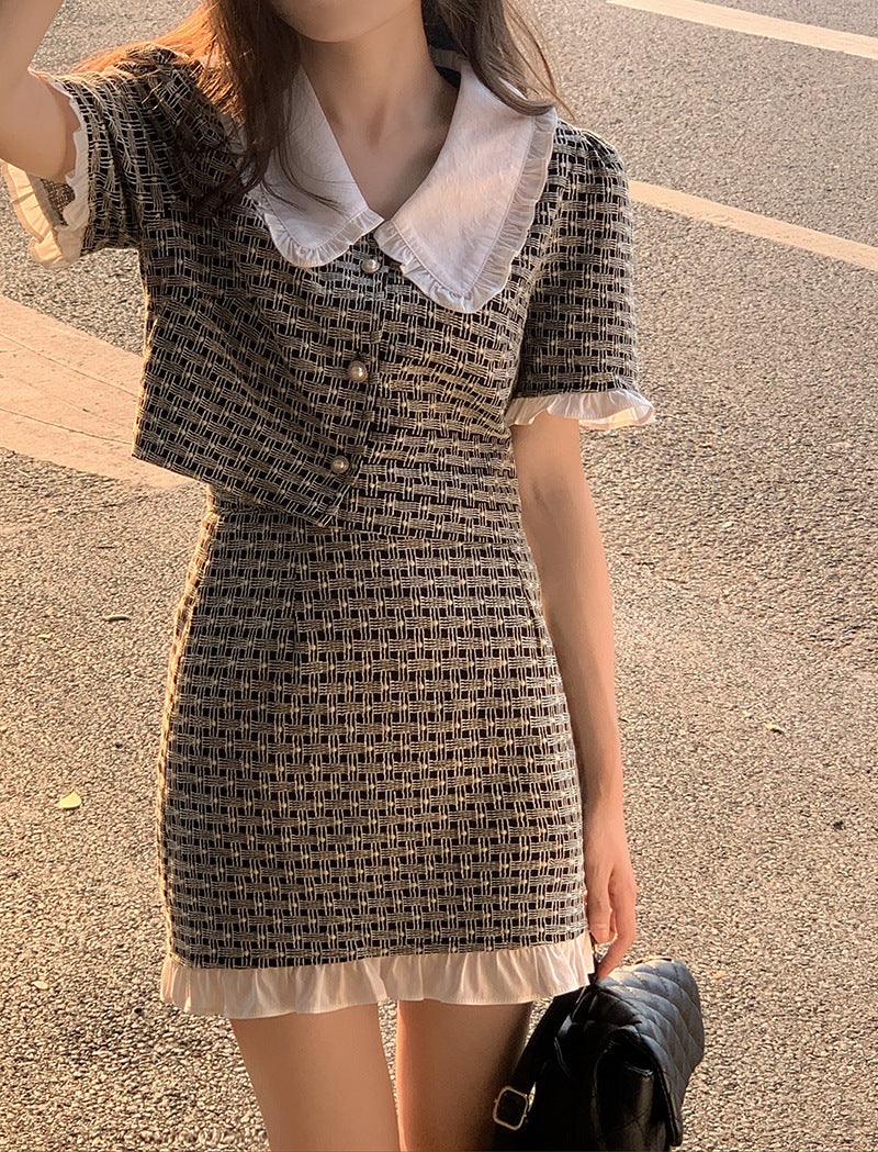 Chic Doll Collar Plaid Shirt and Gas Skirt Set-Trendy Outfit for Women