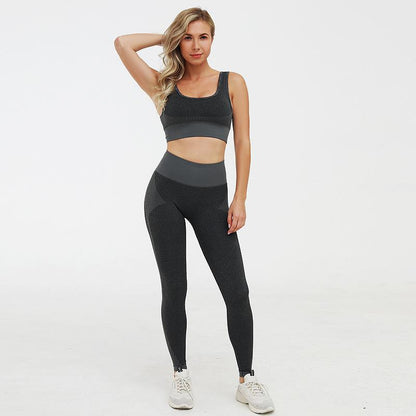 Knitted Seamless Sportswear for a Sculpted and Stylish Look