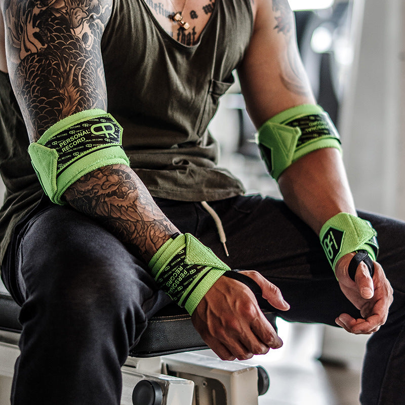 Fitness Wristband សម្រាប់ Powerlifting ជាមួយនឹងជំនួយប្រឆាំងនឹងការស្ពឹក