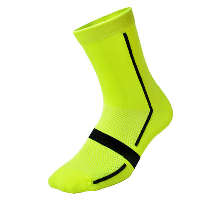 New Quick-Drying and Breathable Cycling Socks for Outdoor Adventures