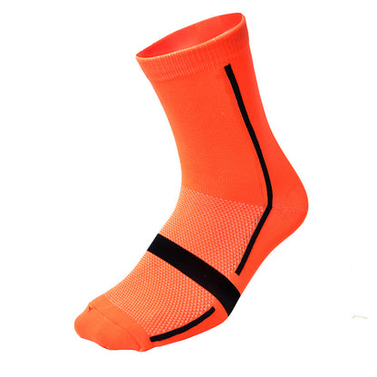 New Quick-Drying and Breathable Cycling Socks for Outdoor Adventures