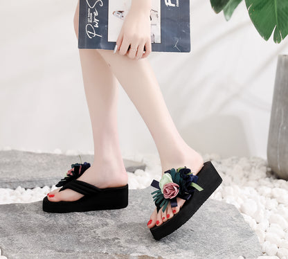 Fashion High-Heeled Platform Flip Flops with Flower Wedge Design