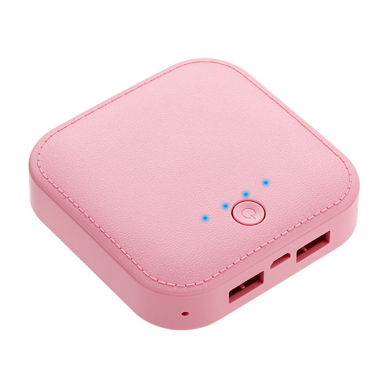 Double U Output Square Power Bank សម្រាប់ការសាកថ្មលឿន និងអាចជឿជាក់បាន។ 