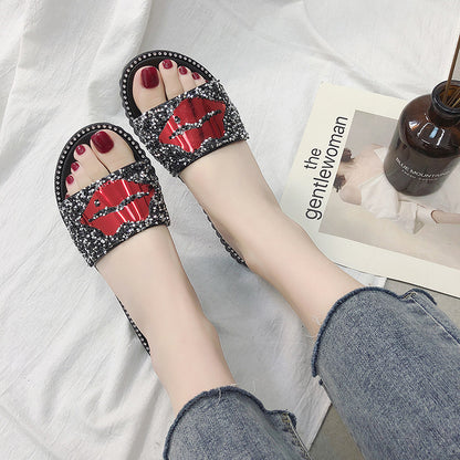 Lip Rhinestone Slippers for a Glamorous Touch with Sparkle in Style