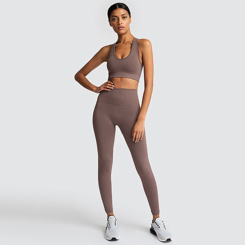 Stylish Seamless Woman's Sportswear for Ultimate Comfort