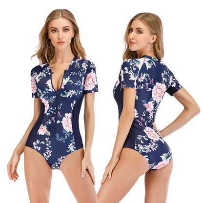 Sleek Swimsuit One-Piece - Elegance គ្មានការប្រឹងប្រែងសម្រាប់ការប្រមូលឈុតហែលទឹក