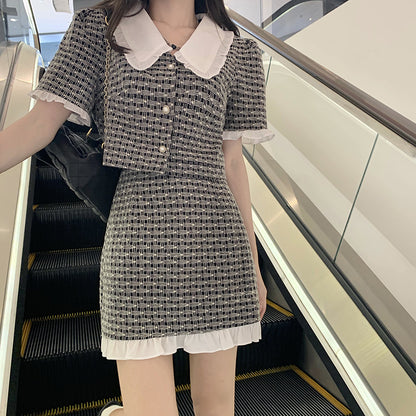 Chic Doll Collar Plaid Shirt and Gas Skirt Set-Trendy Outfit for Women