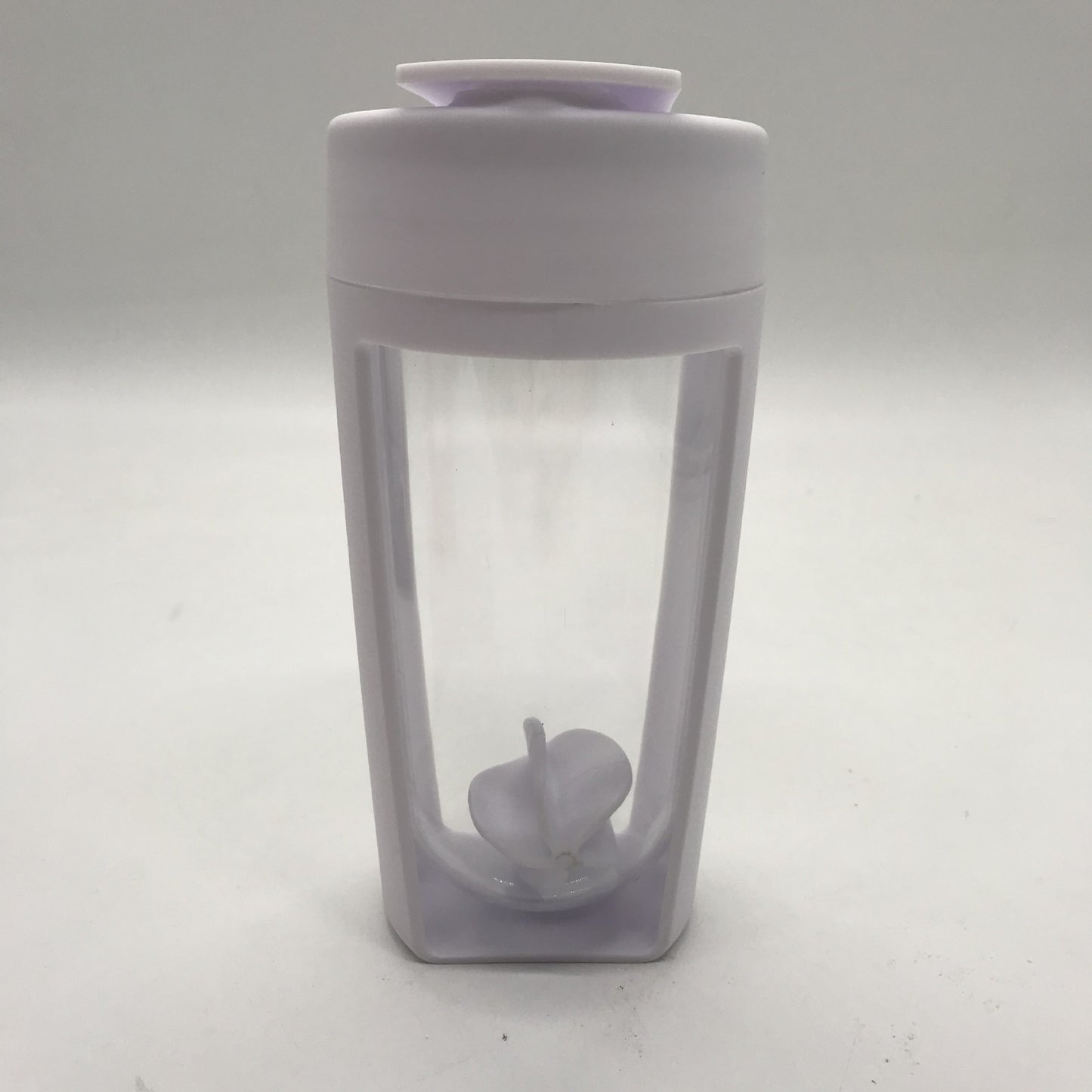 Plastic Cup with Ball for Protein Powder and Milkshake