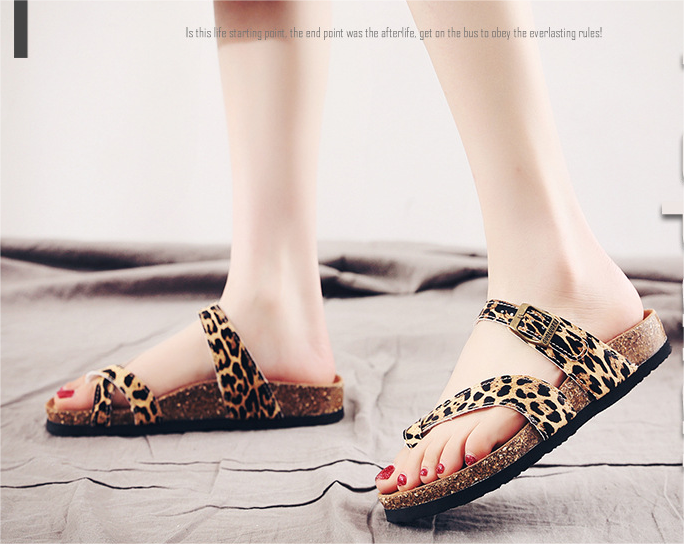 Leopard-Print Cork Slippers for Trendy and Comfortable Fashion